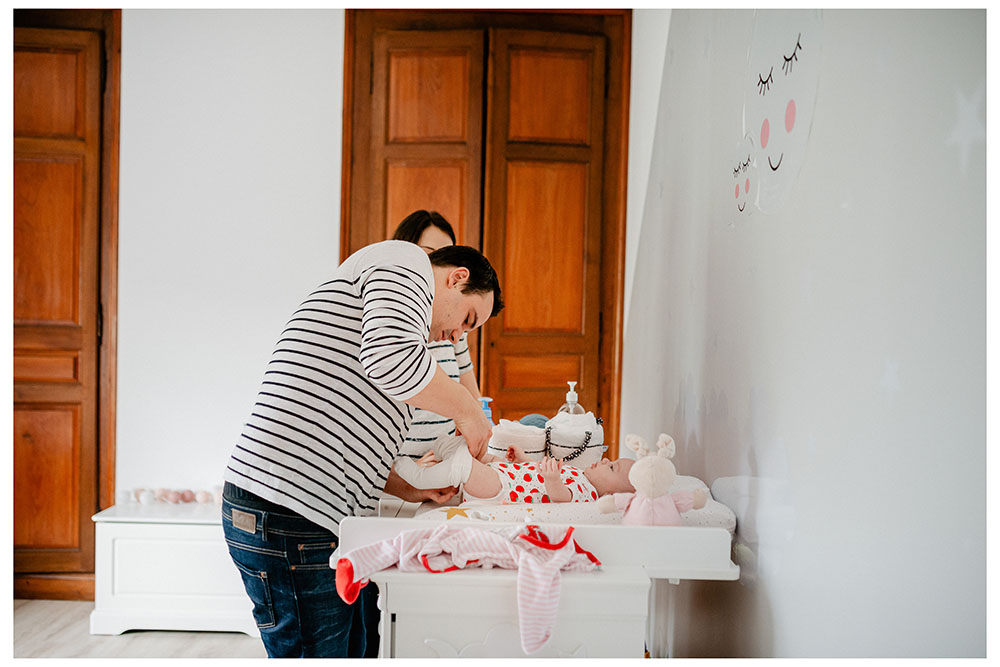 Séance bébé 3 mois à domicile - Alice - Myriam Ravoni Photographe Famille