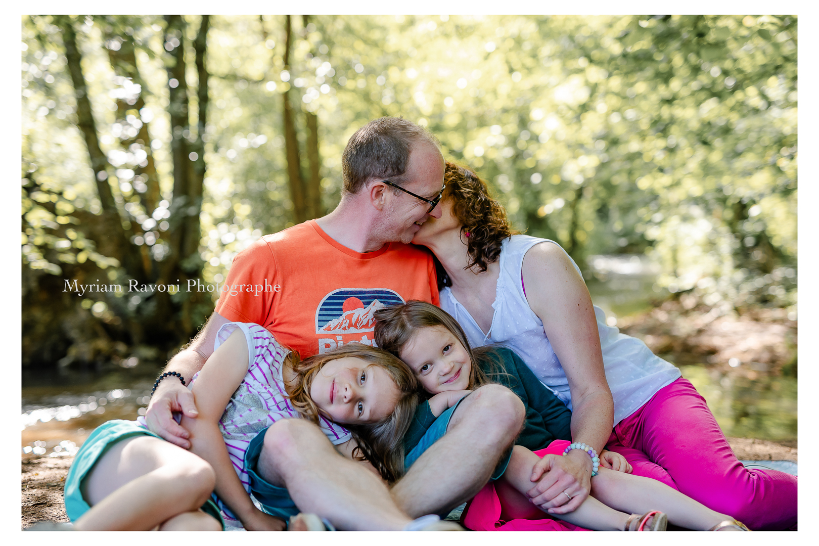 séance photo famille en forêt